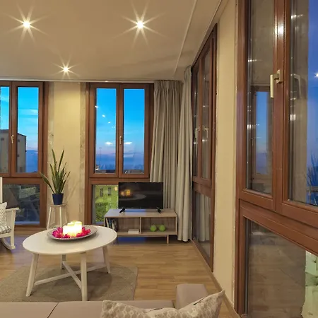 Astraia Holiday home *